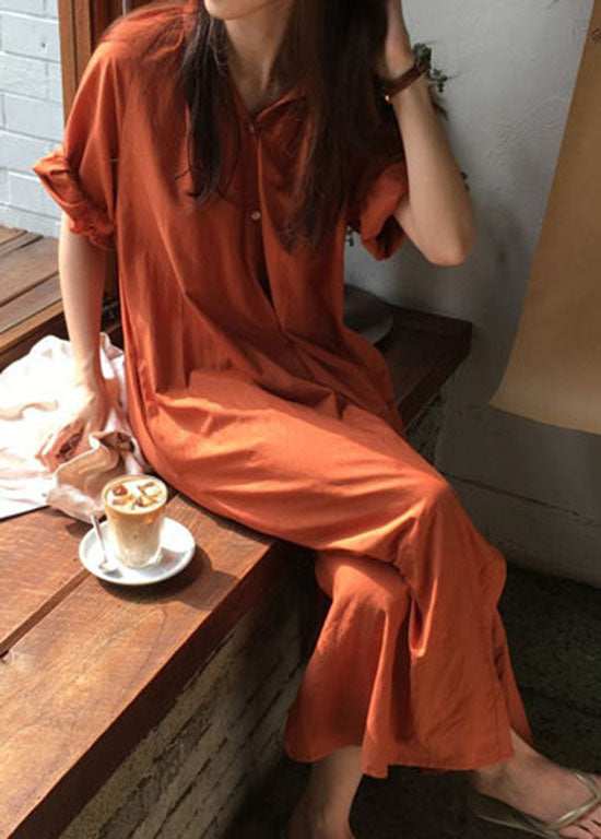 Ziegelrote Baumwollkleider mit Knöpfen und halben Ärmeln