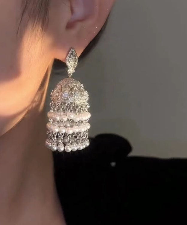 Pendientes colgantes con borlas y campanillas de viento de cobre blanco dorado con circonitas y perlas