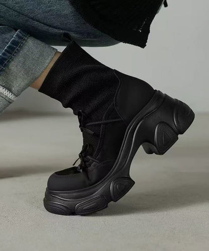 Braune, atmungsaktive Plateau-Stiefel aus Rindsleder mit Mesh-Einsätzen