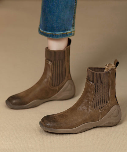 Bequeme Stiefel aus braunem Rindsleder mit Ziernähten