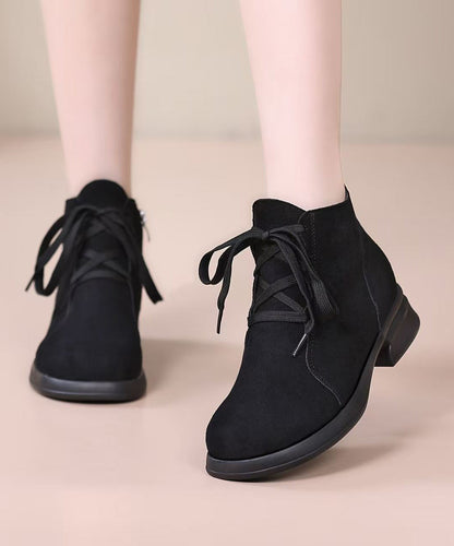 Braune Schnürstiefel aus grobem Wildleder, lässige Stiefeletten