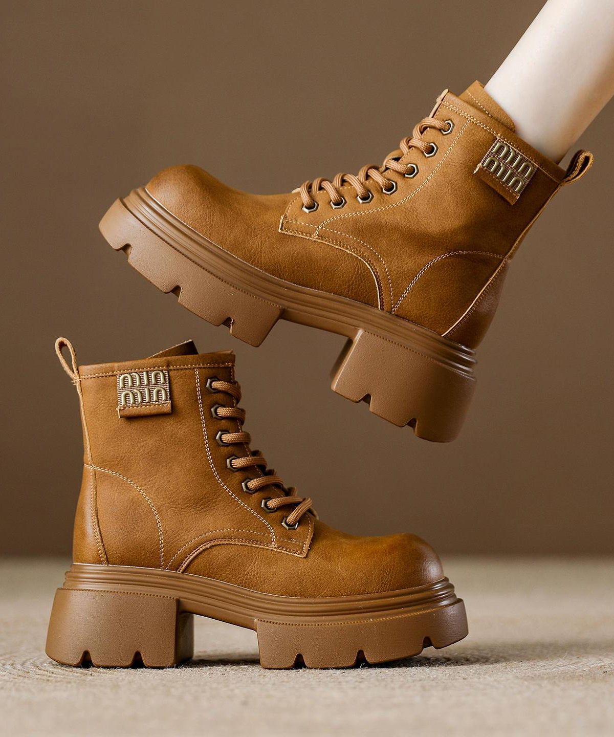 Braune Plateau-Schnürstiefel aus Rindsleder für Damen