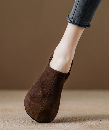 Kamelfarbene Plateau-Slipper aus Wildleder für Damen