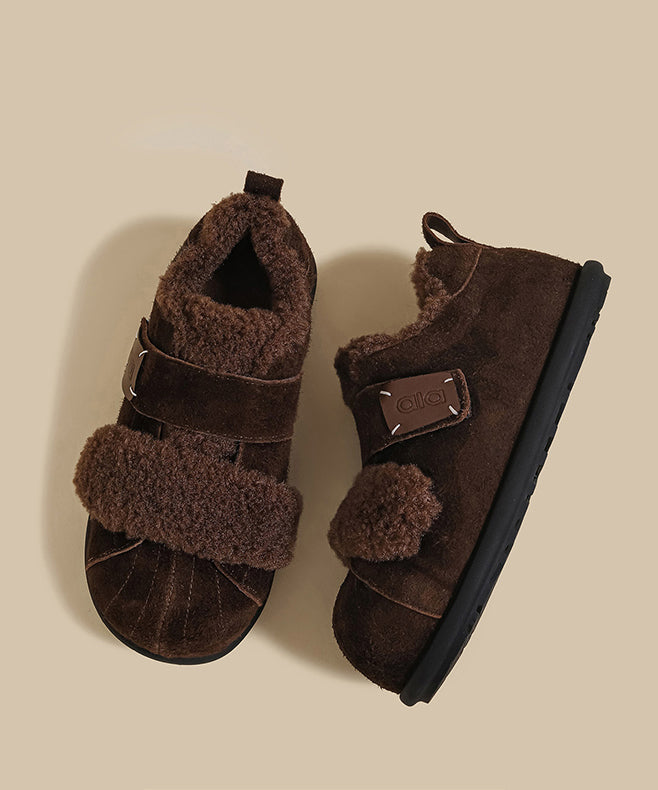 Zapatos planos de gamuza color camello con forro de lana afelpada