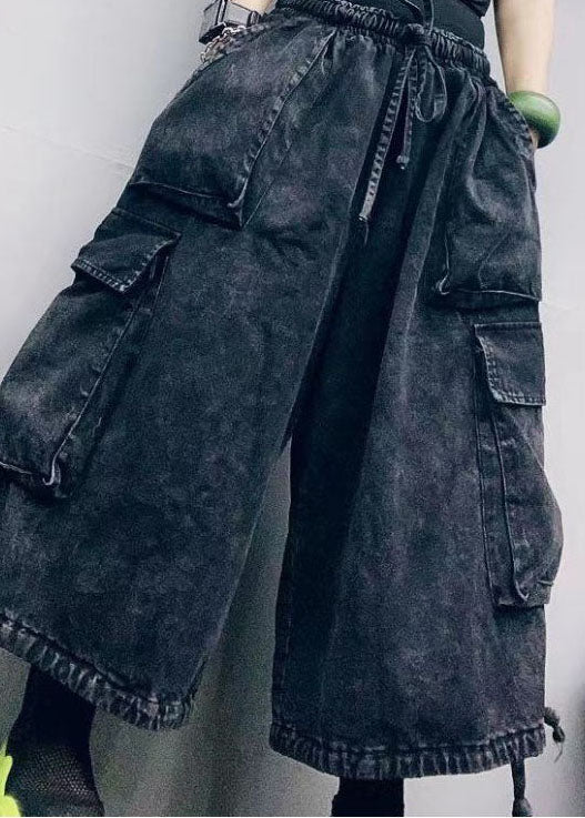 Lässige schwarze Jeanshose mit Taschen für den Frühling