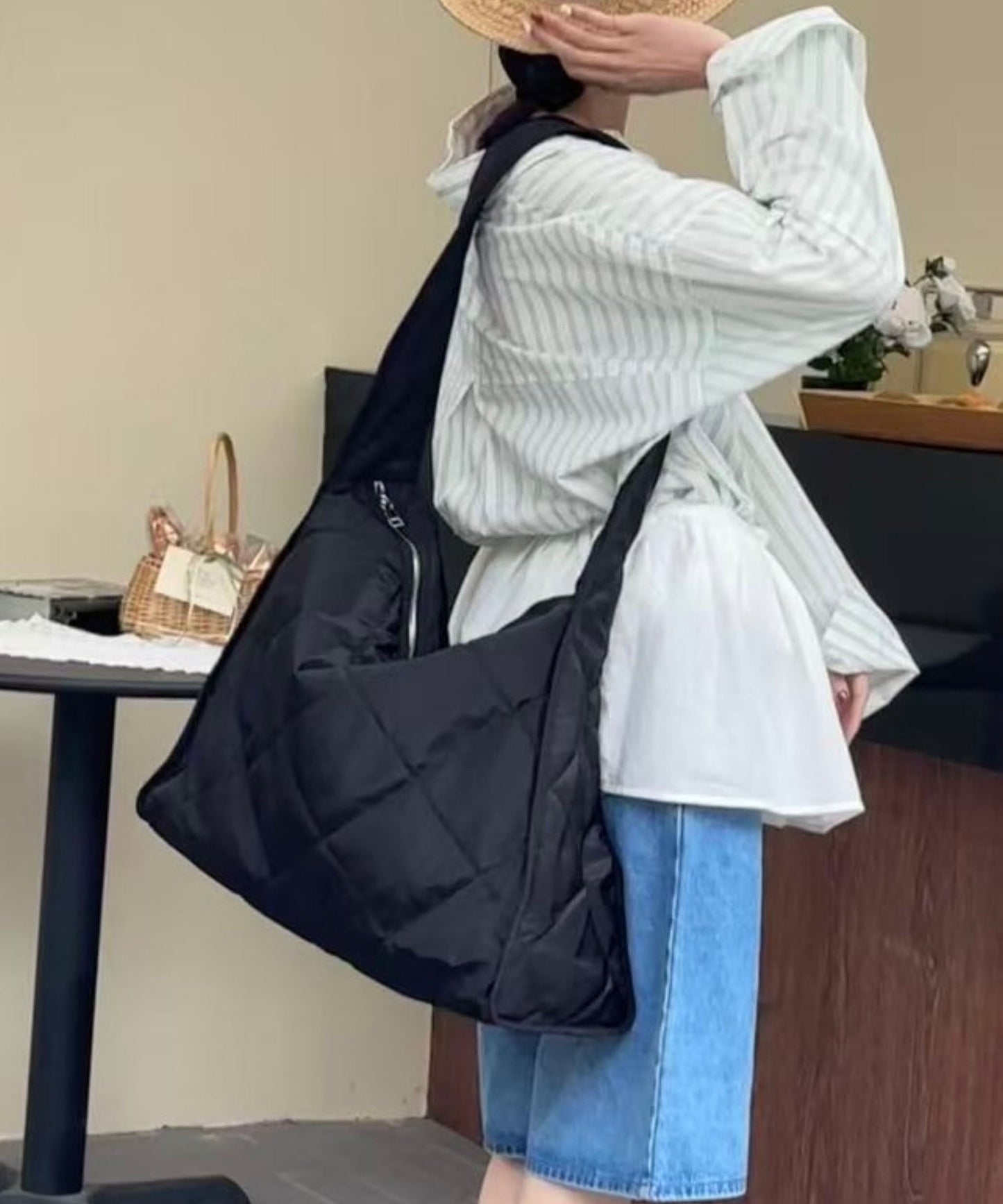 Bolso bandolera informal de nailon negro de gran capacidad