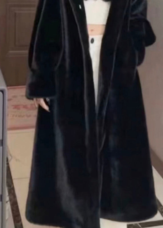 Gabardina larga informal de terciopelo de visón con capucha y retazos negros para invierno