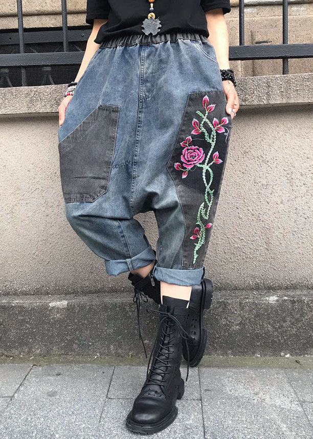 Lässige blaue bestickte Jeanshose mit elastischer Taille für den Sommer