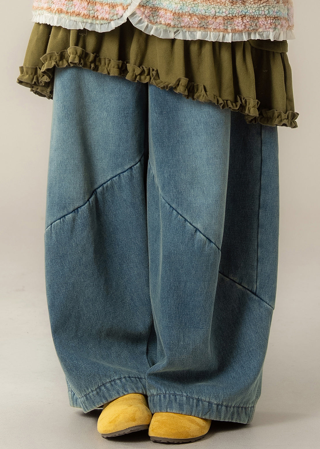 Vaqueros casuales de pierna ancha con bolsillos azules