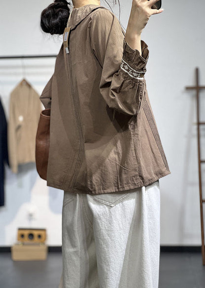 Lässiges Schokoladenbraunes Peter Pan Kragen Besticktes Knitter Baumwollhemd Herbst