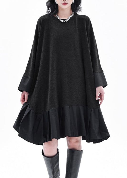 Lässiges graues Patchwork-Kleid mit Rundhalsausschnitt und Fledermausärmeln