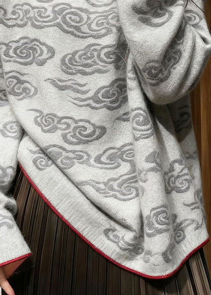 Lässiger grauer Strickpullover mit Stehkragen und Wolkenmuster für den Winter