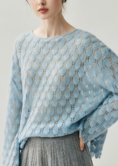 Suéter informal de punto de algodón azul claro con cuello oblicuo y aberturas para primavera