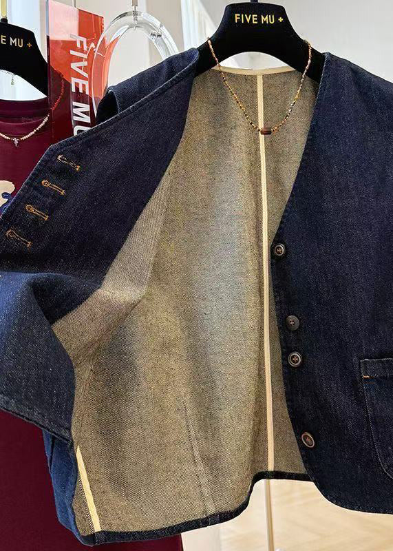 Lässige marineblaue Jeanswesten mit übergroßen Taschen für den Frühling