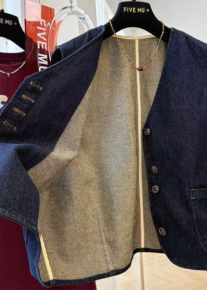 Lässige marineblaue Jeanswesten mit übergroßen Taschen für den Frühling