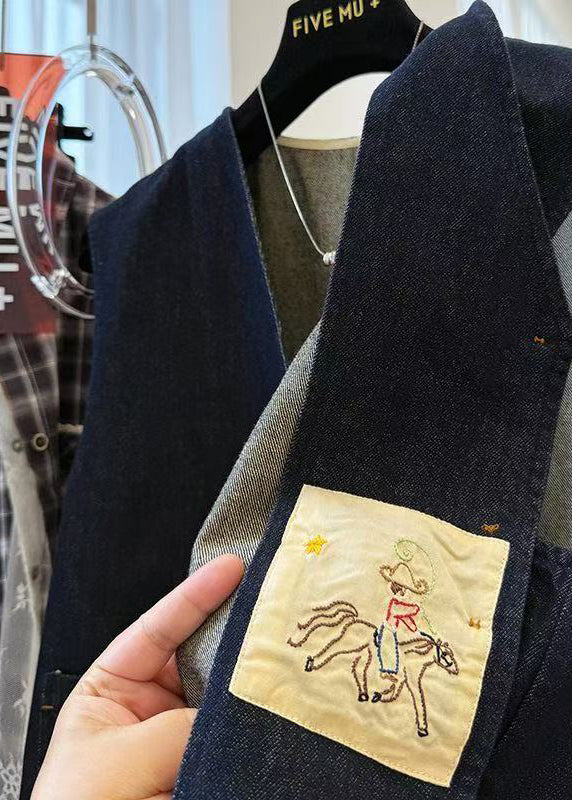 Lässige marineblaue Jeanswesten mit übergroßen Taschen für den Frühling