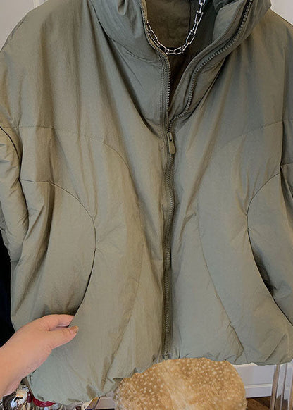 Lässige, marineblaue Rollkragenweste mit Reißverschlusstaschen für den Winter