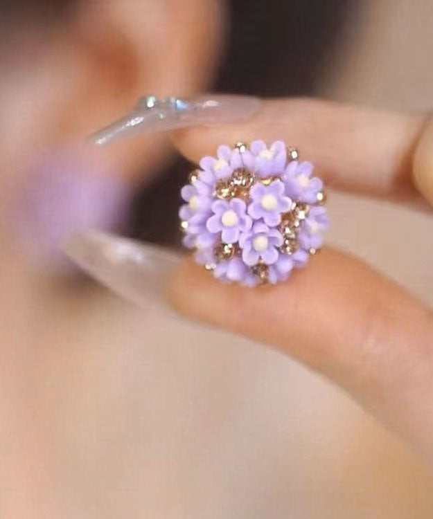 Pendientes casuales de resina con diseño floral de plata y morado