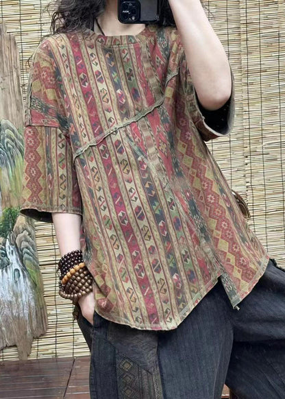 Lässiges T-Shirt aus Baumwolle mit asymmetrischem Patchwork-Print für den Sommer