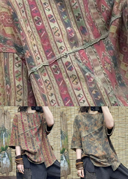 Lässiges T-Shirt aus Baumwolle mit asymmetrischem Patchwork-Print für den Sommer