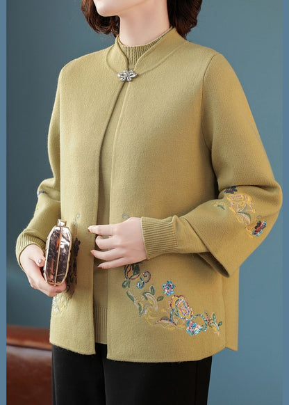 Lässiges rotes Zweiteiler-Set aus Baumwollstrick mit Stehkragen für den Frühling