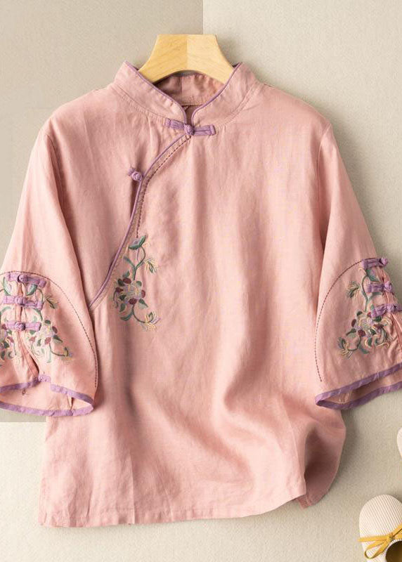 Lässige weiße Bluse mit bestickten Knöpfen, Oberteile mit halben Ärmeln