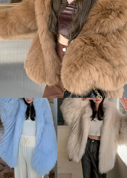 Lässige weiße Kapuzenmäntel aus Fuchspelz im Oversize-Stil für den Winter