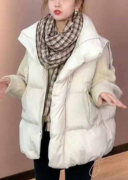 Lässige weiße, lockere Winter-Pufferweste mit Stehkragen und Taschen