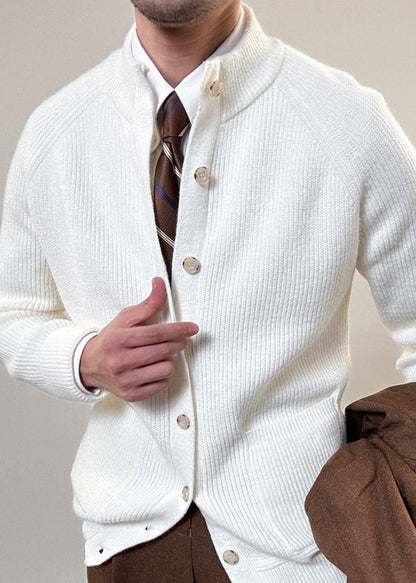 Abrigo informal de punto de algodón liso con botones y cuello alto blanco para hombre, primavera