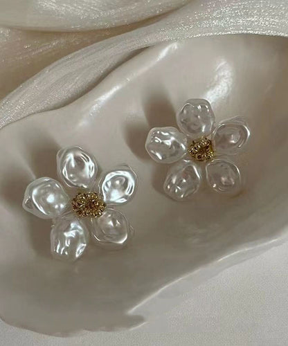 Lässige Ohrstecker mit Blumenmuster aus Sterlingsilberlegierung in Weiß