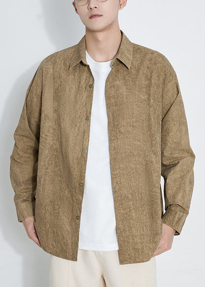 Lässige gelbe Herrenhemden aus Baumwolle mit Peter-Pan-Kragen und Knöpfen für den Frühling