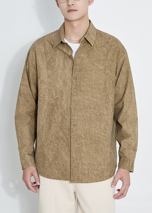 Lässige gelbe Herrenhemden aus Baumwolle mit Peter-Pan-Kragen und Knöpfen für den Frühling