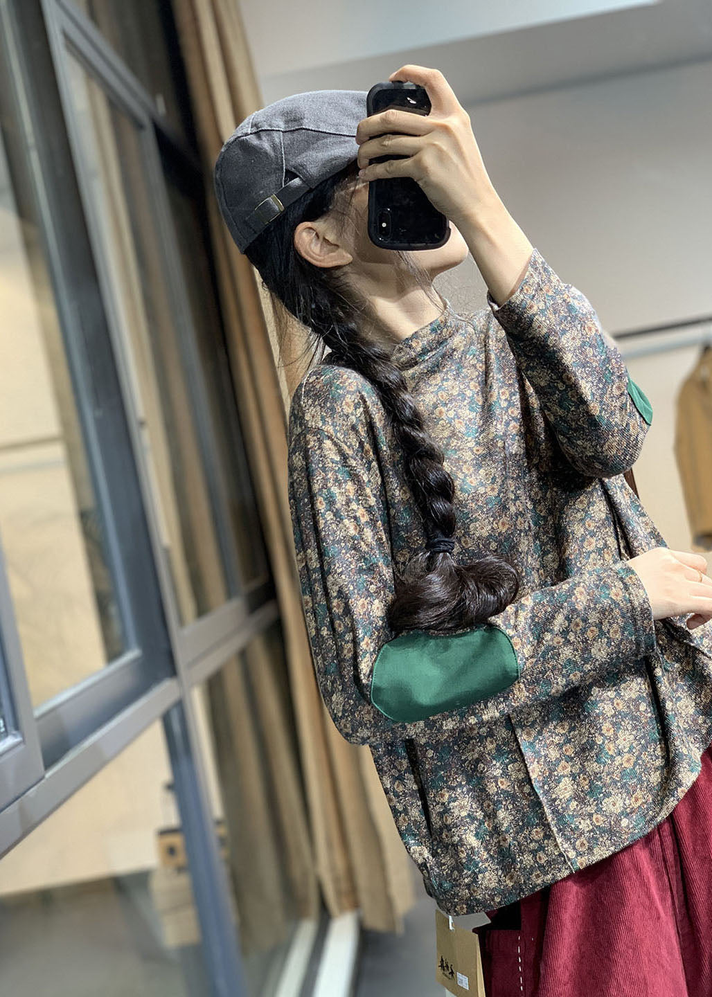 Lässiges gelbes Rollkragen-Baumwolltop mit Patchwork-Print für den Herbst