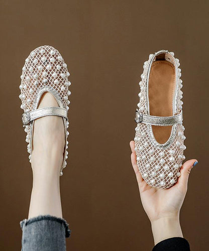 Zapatos planos con cuentas de uñas de malla transpirable color champán que unen cuero de vaca