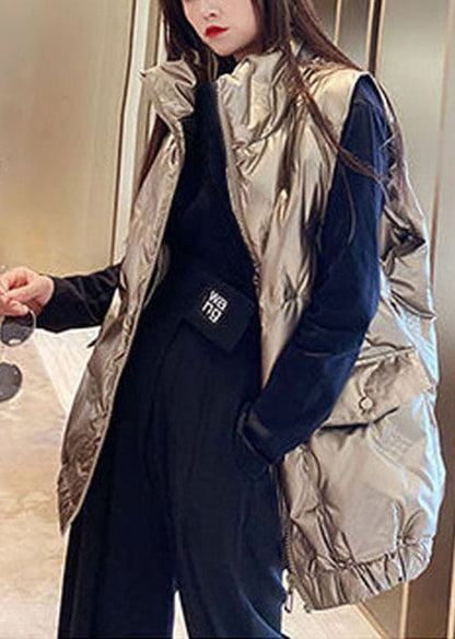 Champagnerfarbene Winter-Daunenweste mit Reißverschlusstaschen und Entendaunen