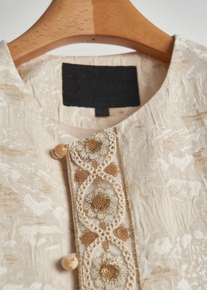 Abrigos elegantes de algodón jacquard beige de gran tamaño para primavera