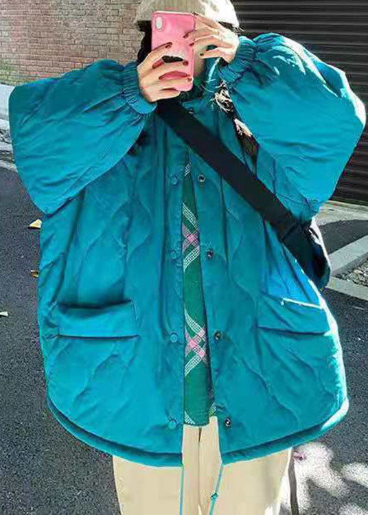 Schicker blauer lässiger Wintermantel aus Baumwolle mit Knopftaschen