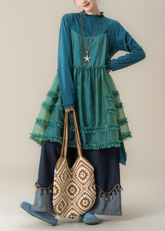 Conjunto de traje de tres piezas con camiseta y pantalón de tirantes finos y volantes azules elegantes para primavera.