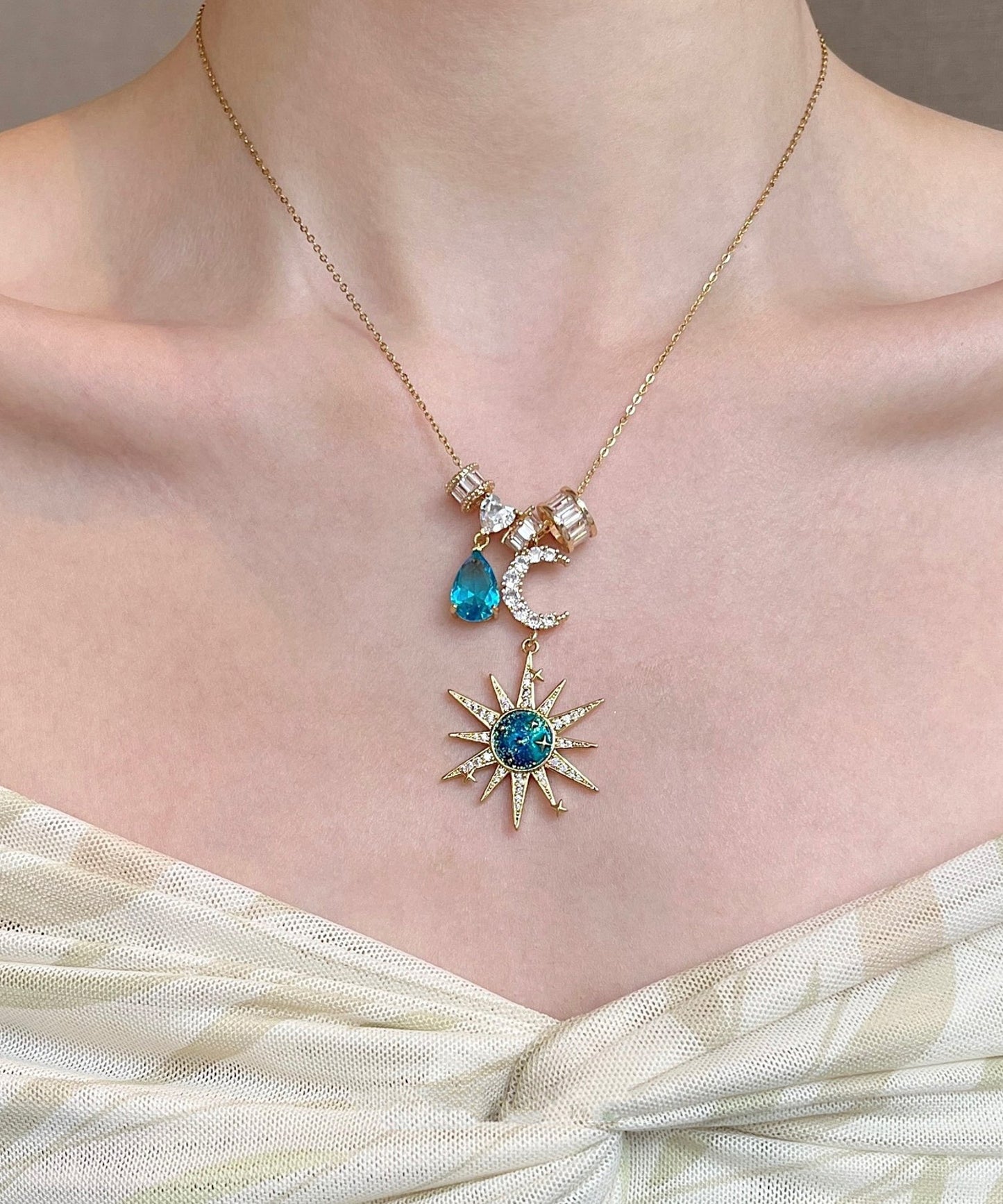 Chic Blue Sun Moon Zircon Alloy Pendant Necklace
