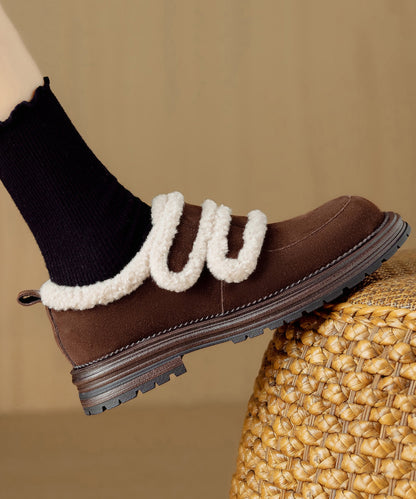 Elegante braune Plateau-Ballerinas aus flauschigem Wollfutter mit Wildleder-Einsätzen