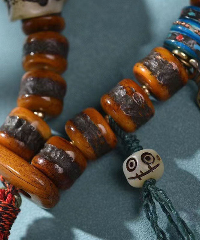 Elegante pulsera de esqueleto tejida a mano en marrón