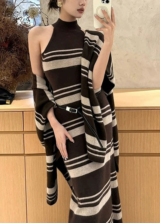 Schickes, braun gestreiftes Strick-Zweiteiler-Set: Cardigan und Strickkleid – Frühling
