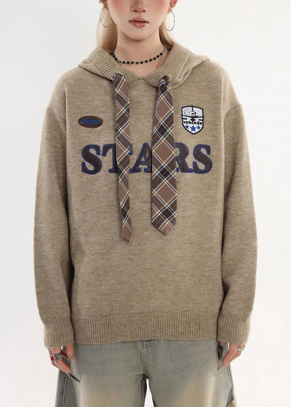 Schickes, kaffeefarbenes Kapuzenstrick-Sweatshirt mit Stickerei für den Winter