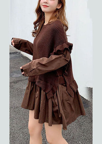 Schicke Kaffee-Strick-Patchwork-Pullover mit Rüschen