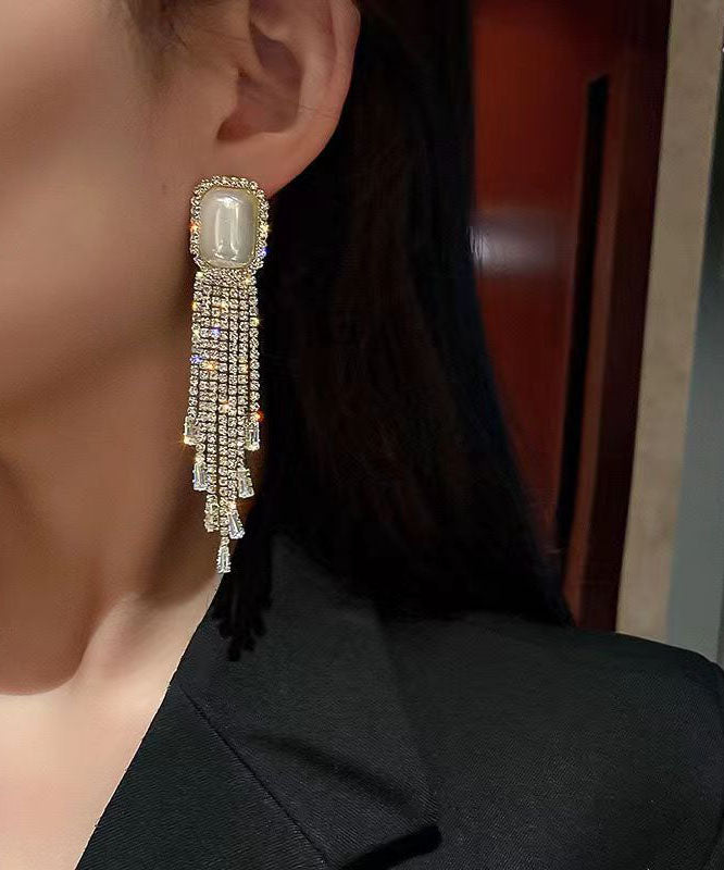 Pendientes elegantes con borlas de perlas y circonitas de aleación de plata esterlina y oro
