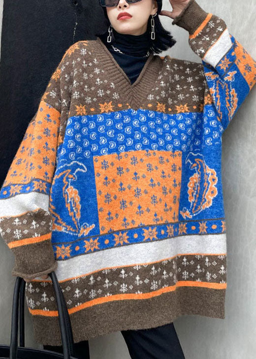 Schicke khakifarbene, lockere Strickpullover mit V-Ausschnitt und Print für den Herbst