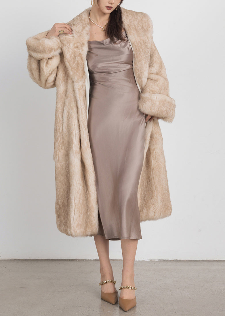 Abrigo de piel de conejo con cuello Peter Pan amarillo claro elegante para invierno