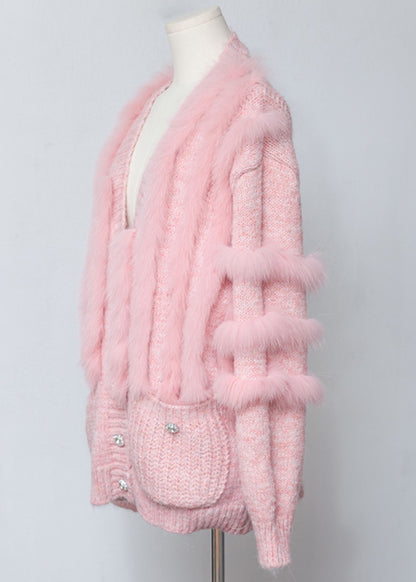 Cárdigan de lana con cuello en V y patchwork de piel de zorro en color rosa chic para invierno