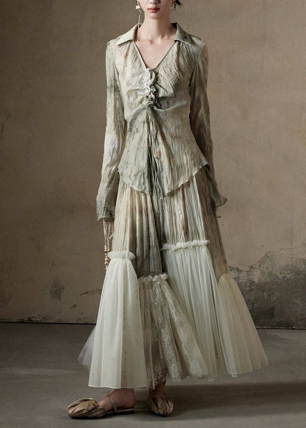 Conjunto de dos piezas de camisa y falda de algodón con patchwork de tul y estampado chic para primavera