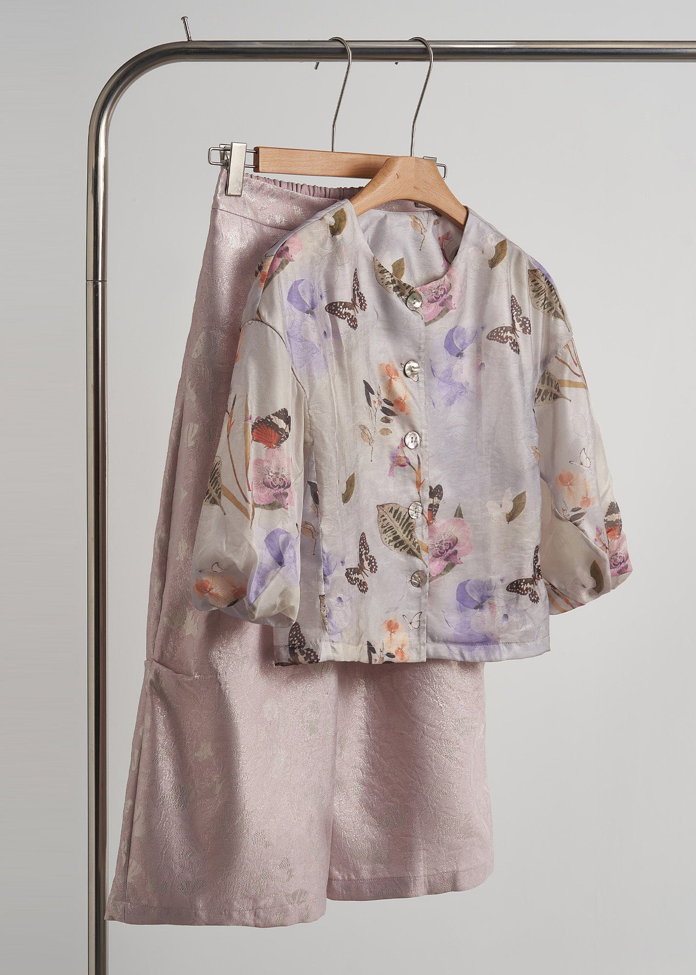 Camisa de algodón oversize con estampado morado chic para primavera